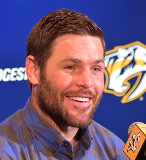 Mike Fisher (m. 2010)